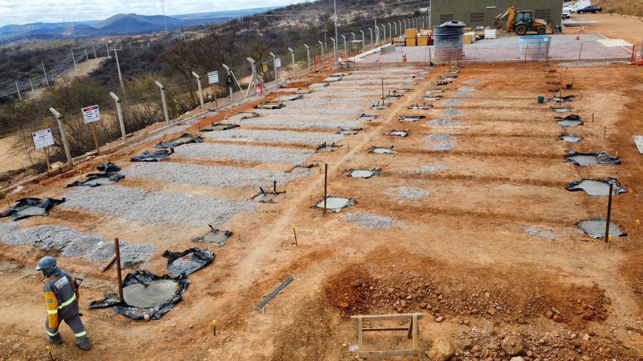 Execução de fundações e sapatas em campo, vista aérea